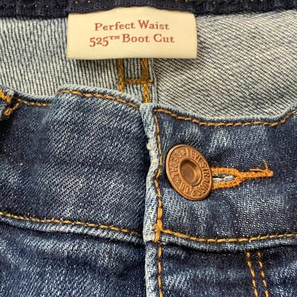 Levi's Perfect Waist 525 Boot Cut Size 8 M Jeans - Picture 2 of 7